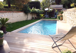 Plus belle réalisation piscine tendance intimiste pour Aquilus La Rochelle (17)