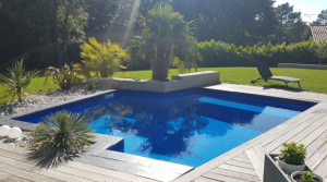 Plus belle réalisation piscine tendance rectiligne pour Aquilus Angoulême (16)